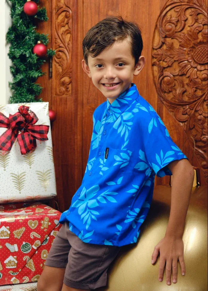Petit garçon portant une chemise polynésienne Bamboo Kultur